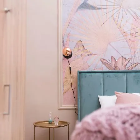 Bathory Downtown Homey Apartment