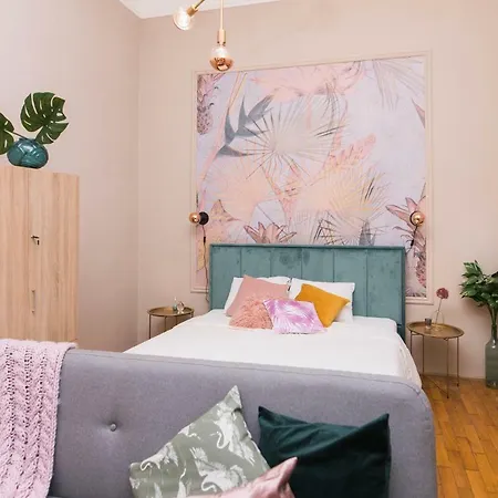 Apartment Bathory Downtown Homey *
